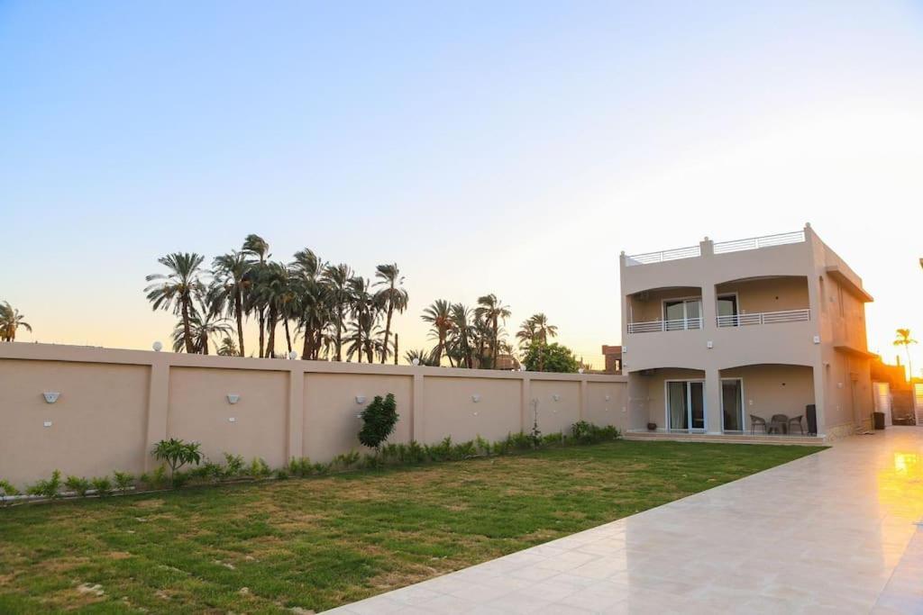 Royal Nile Villas - Nile View Apartment 2 Luxor Exterior photo